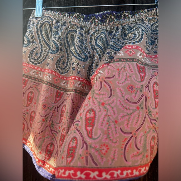 Pronto USA Paisley Casual Bohemian Shorts with Elastic Waistband - Picture 8 of 10